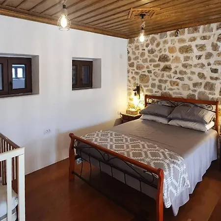 A Rock House At Piles Village Karpathos - πέτρινο σπίτι στο χωριό πυλές κάρπαθος