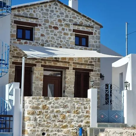 Piles Village Rock House: Traditional Karpathos Retreat *
