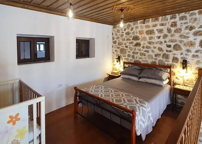 A Rock House At Piles Village Karpathos - πέτρινο σπίτι στο χωριό πυλές κάρπαθος